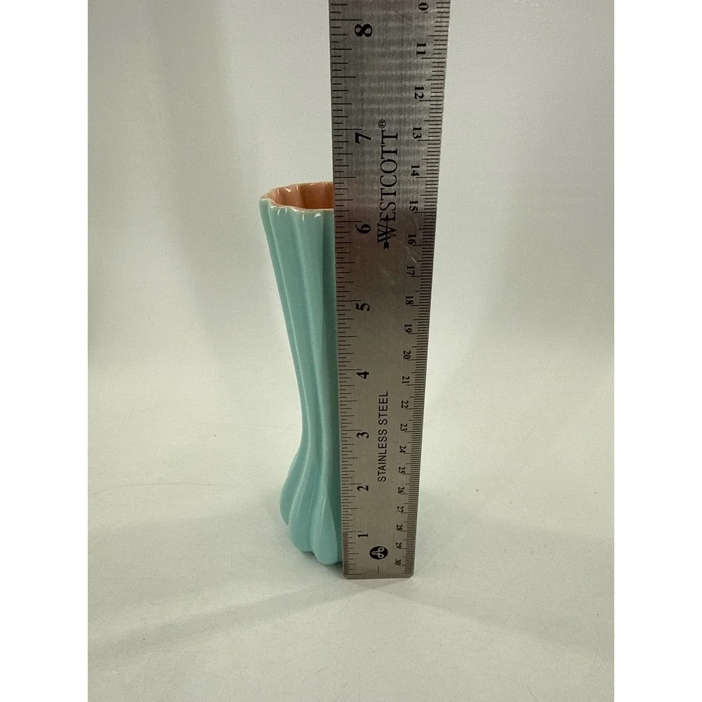 Catalina Pottery‎ Vase Unisex Small Blue Pink Fluted Bud Vase Mid Century C1 229